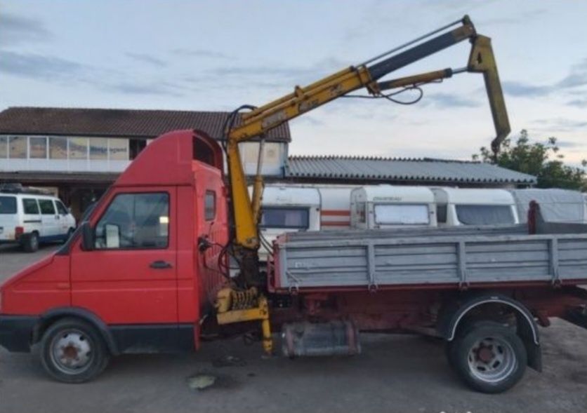 Iveco Daily 2,8 cu macara, basculabil 5500euro