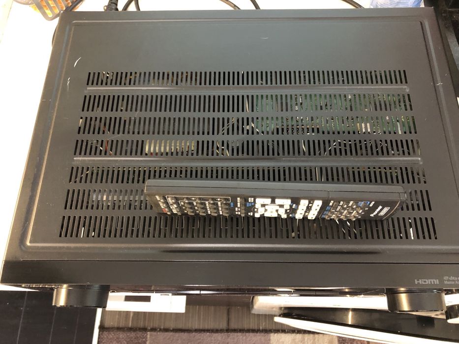 Pioneer VSX-527 resiver