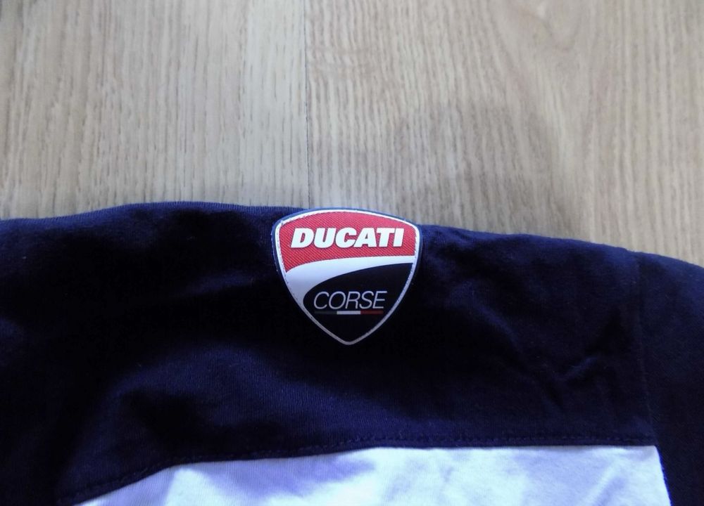 оригинална тениска ducati corse!