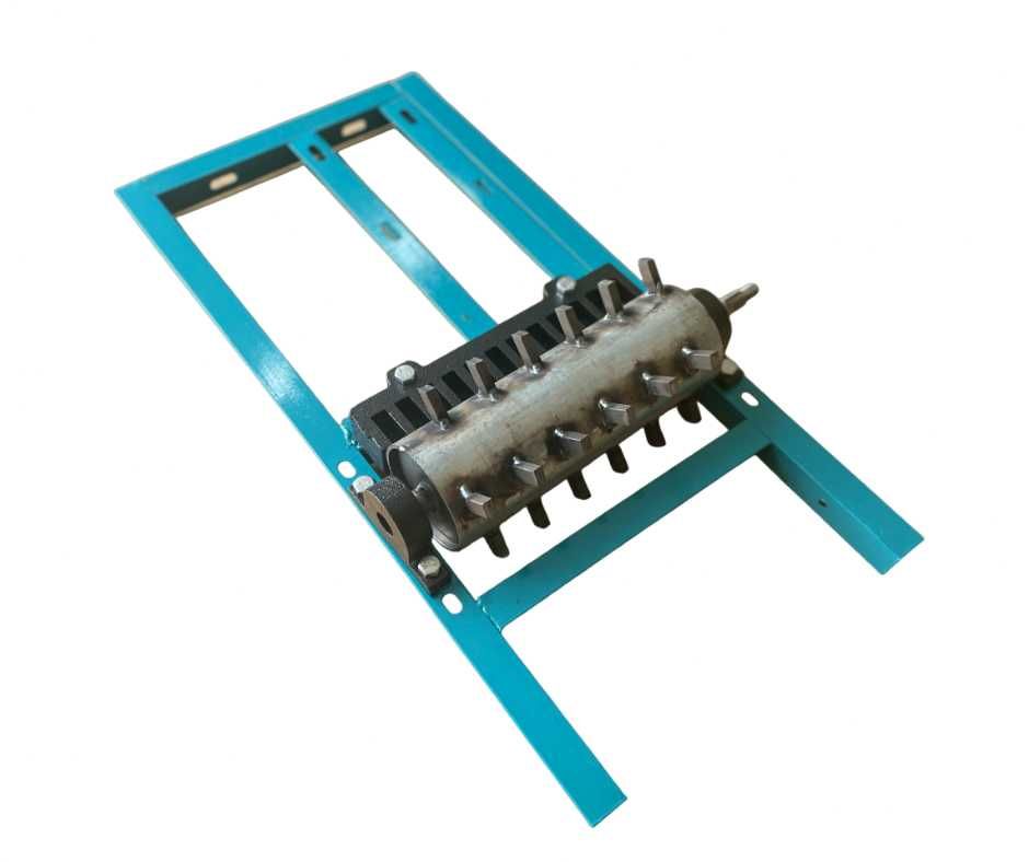 Zdrobitor de fructe si legume Broman motor 3KW productie 800 Kg/h .