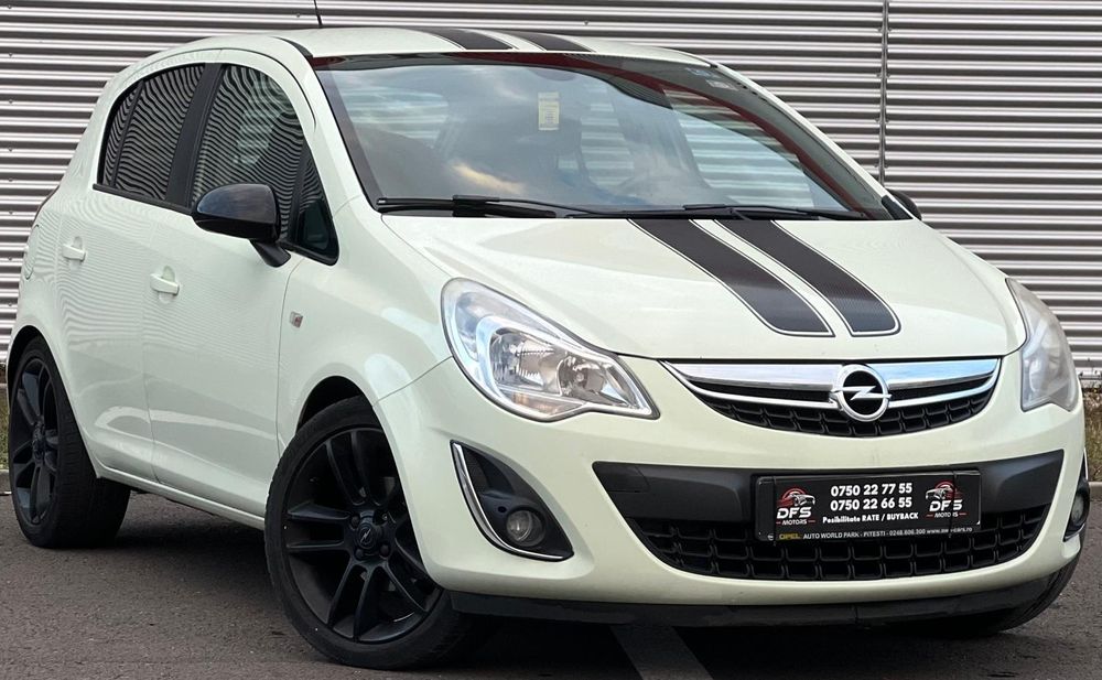 Vand Opel Corsa 1.4L Pachet Sport fabricatie 2012 impecabila urgent