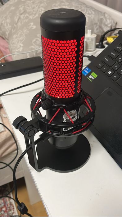 HyperX QuadCast USB микрофон с подсветкой