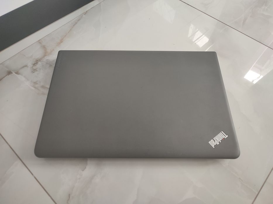 Laptop Profesional Lenovo Thinkpad E550 - i5-5200u/12gb/256gb/Bat. 2H