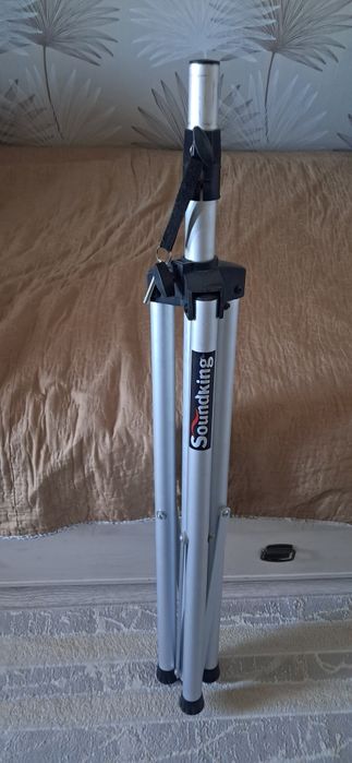 Подставка под колонка