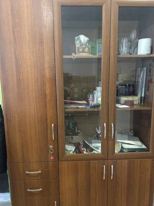 Шкаф для документов со стеклом