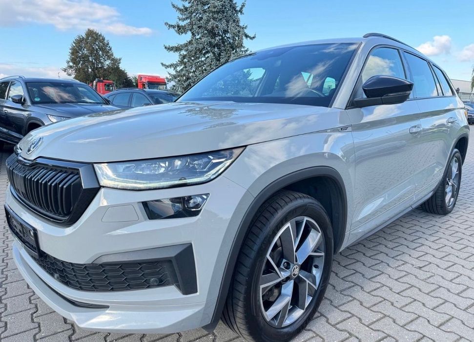 Skoda Kodiaq SportLine 2022/Nardo Grey/Matrix/4x4/200CP/Carte service/Extra full