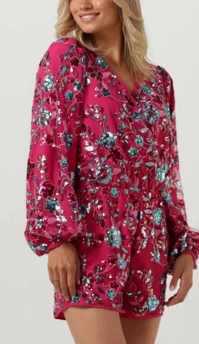 Гащеризон с пайети и бродерии