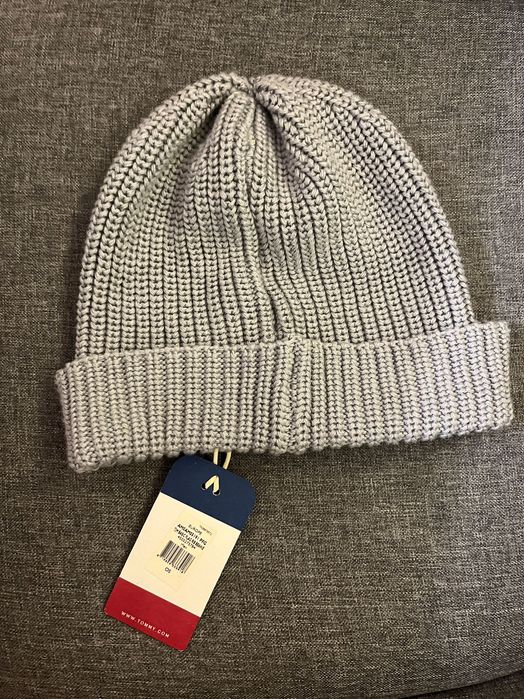 Чисто нова шапка Tommy jeans