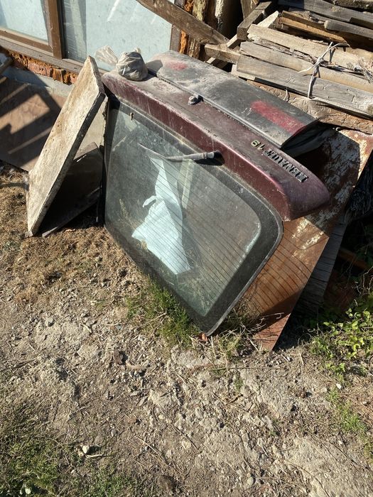 Заден капак от Рено19