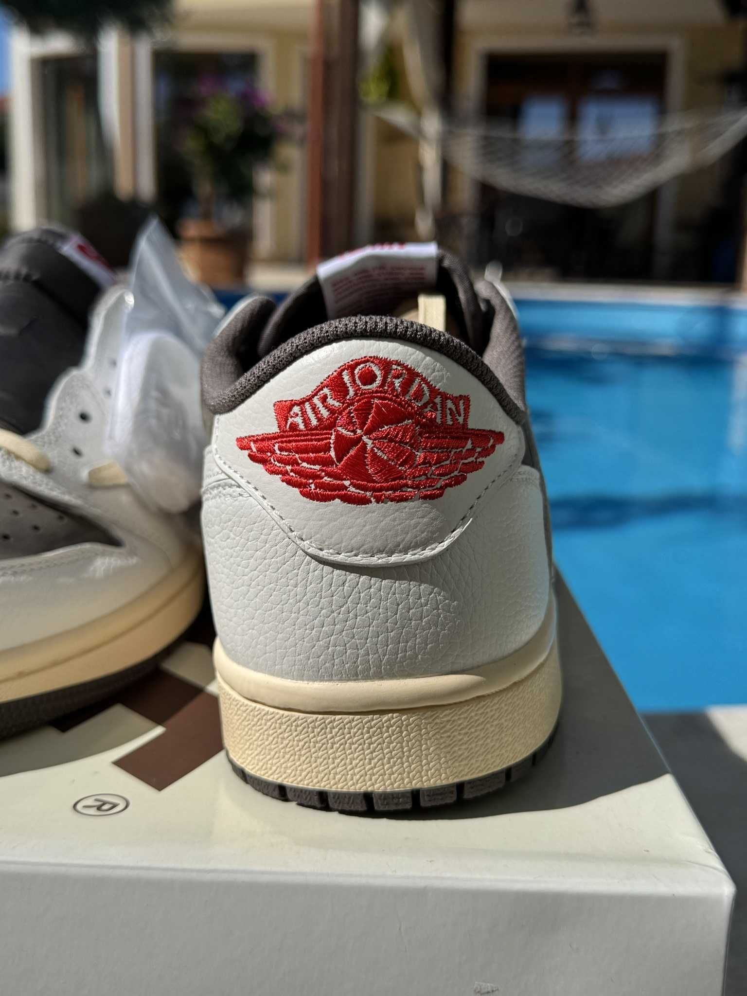 Jordan 1 Retro Low Reverse Mocha Travis Scott 45 EUR + Кутия + Връзки