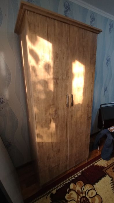 Срочно продается шкаф и кровать