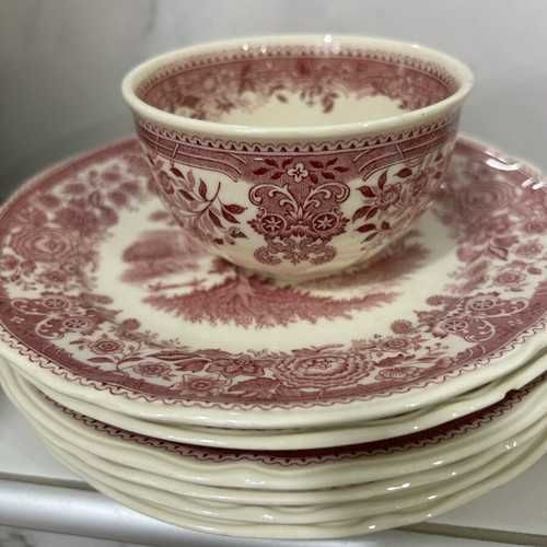 Чинии за предястие и чаши Villeroy and Boch, витринни, комплект 5+6