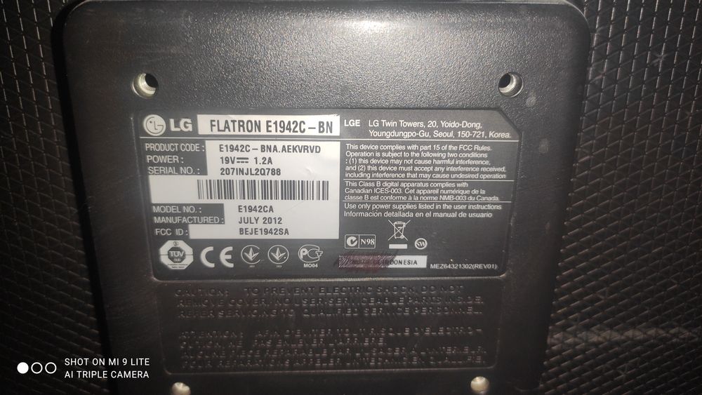 Монитор LG 19 дюм let