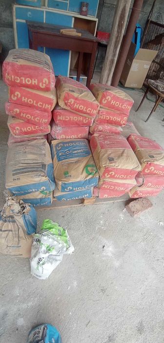 24 saci Tencu si 4 Ciment Holcim EcoPlanet Plus de 20kg