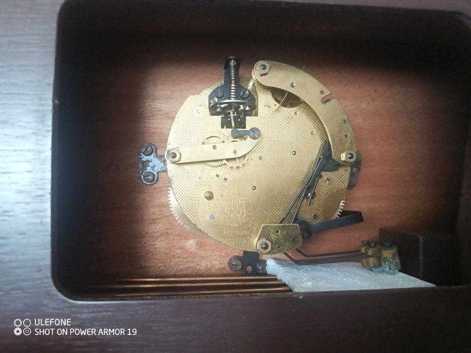 Ceas cu pendul mecanic