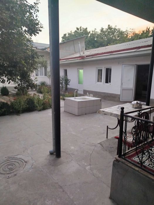 Сотилади мевазор махала 6 сот 9 хона фасад 20м, нархи 1сот 47500 у.е.