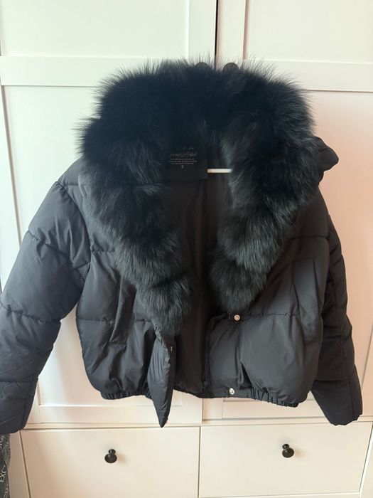 Продавам зимно ново  яке с пух