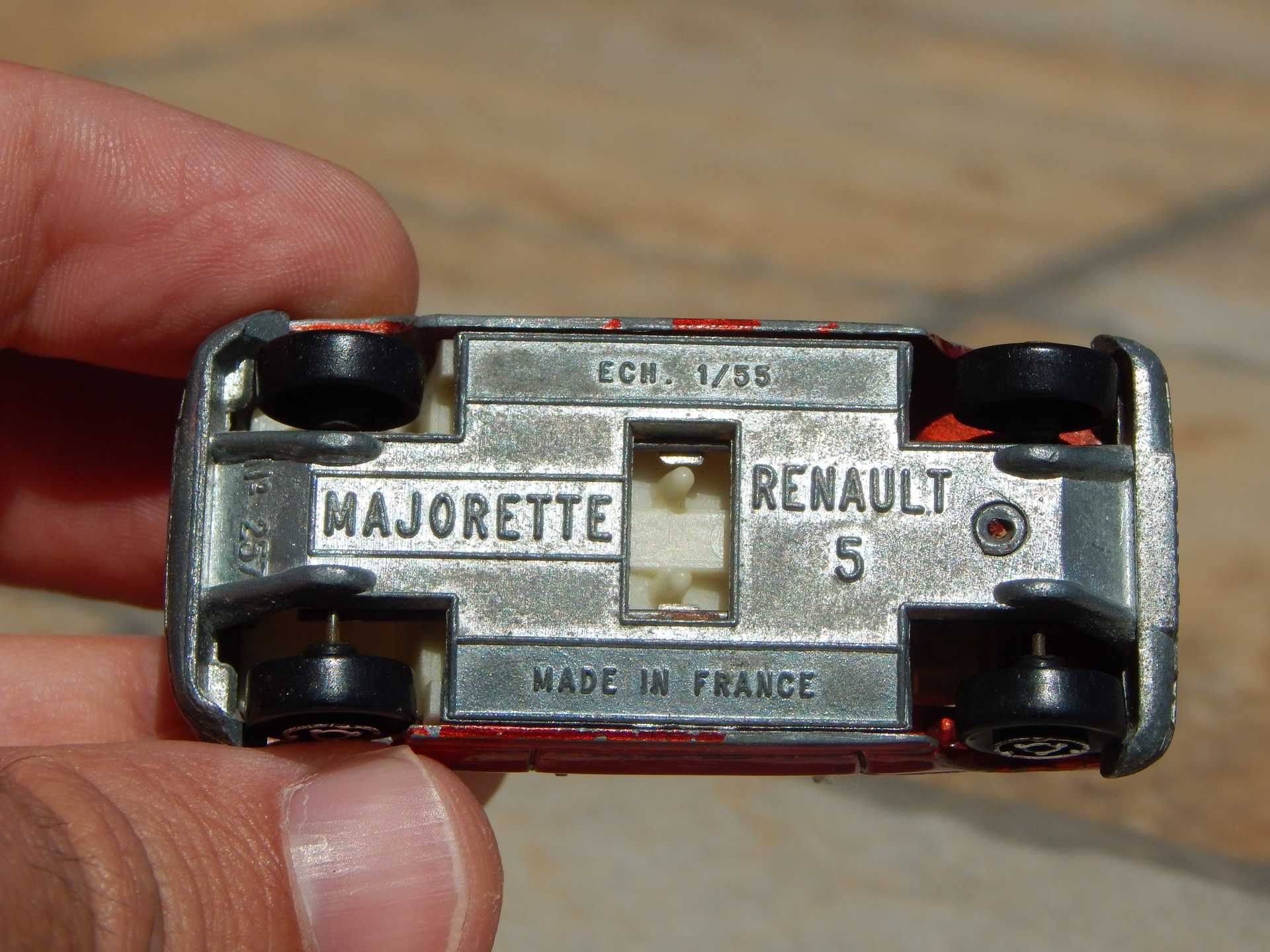Macheta veche Renault 5 Majorette scara 1:55 fabricata Franta