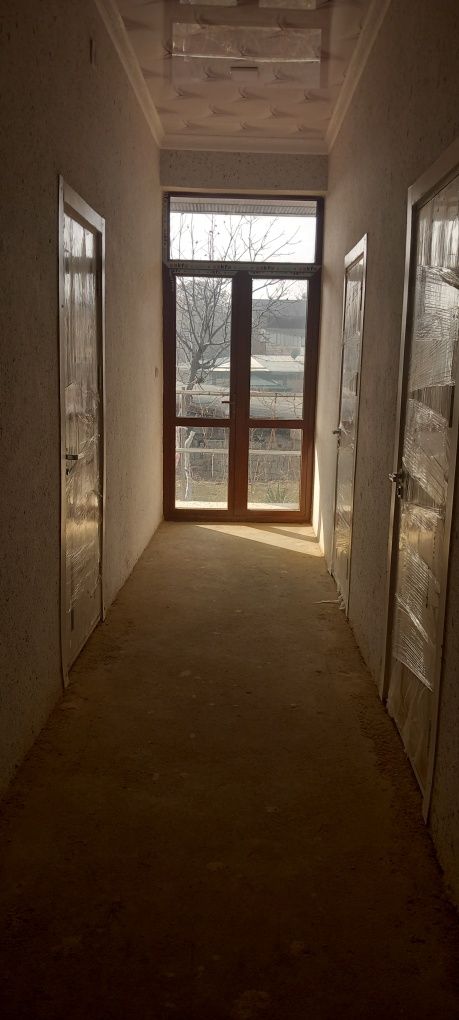 Продаётся ДОМ В Зебиниссо,  4 сотки земли.