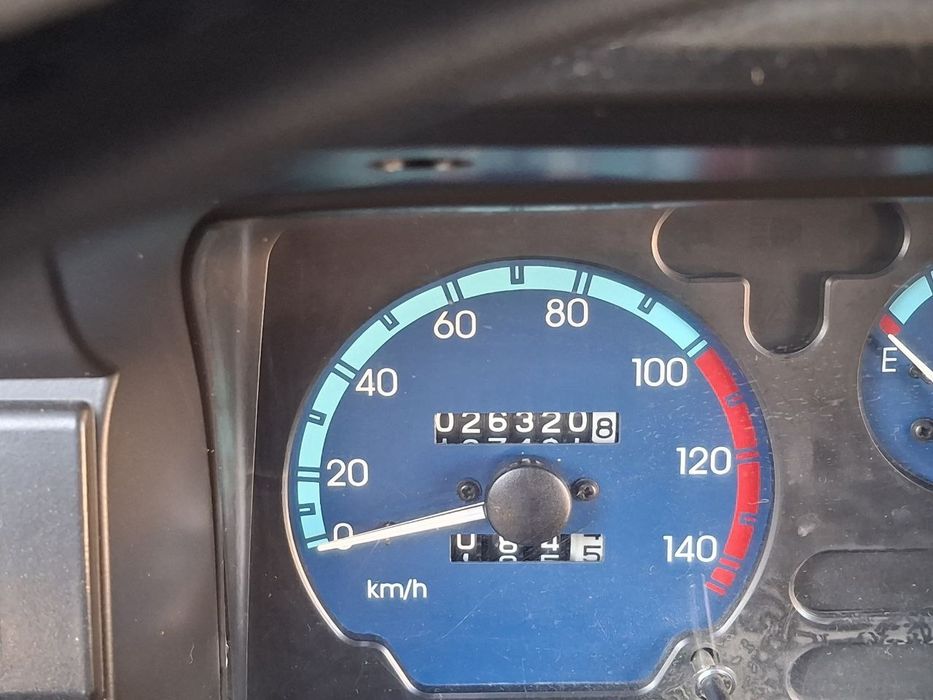 Срочно продаëтсч автомобиль Labo