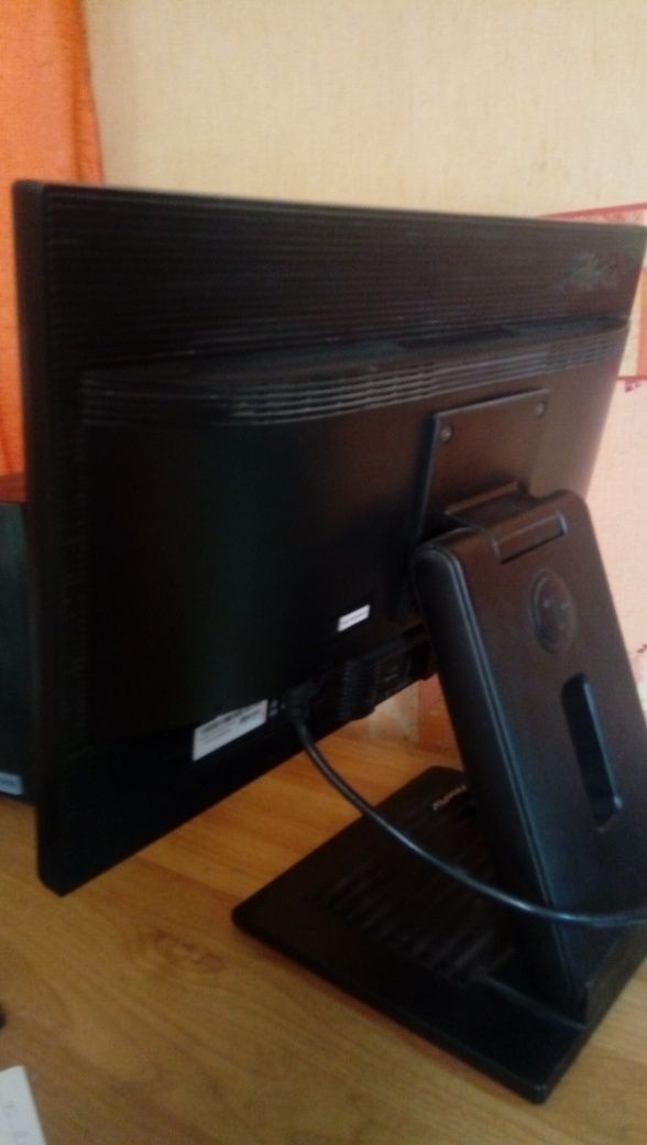 Продам манитор Acer V226 HQL bmd