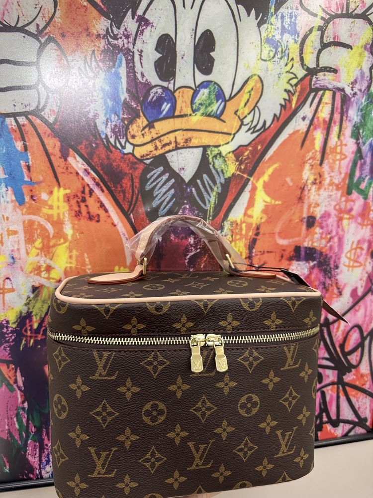 Несесер Louis Vuitton