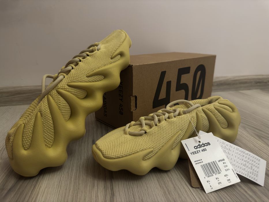 Marimea 42- adidas Yeezy 450 Sulfur