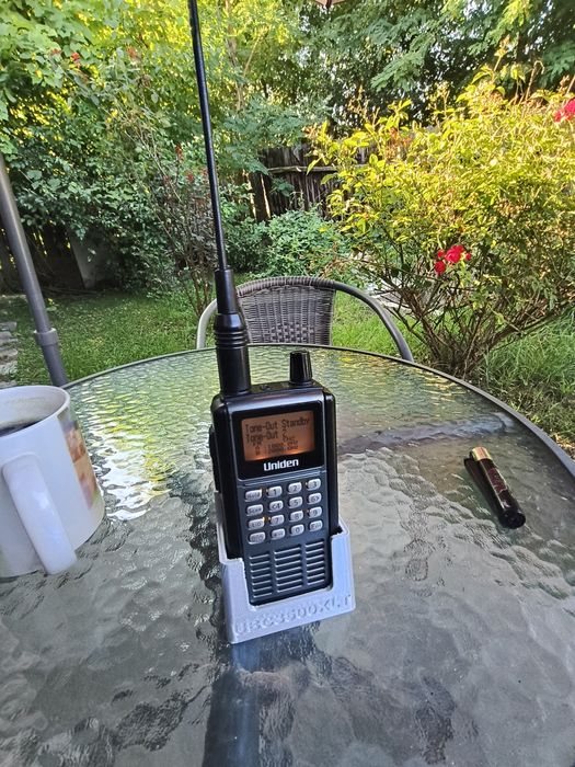 Scanner radio profesional Uniden UBC3500 XLT
