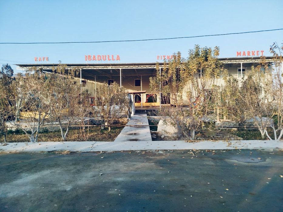 Тўйхона ва Рестора (кафе) биноси сотилади