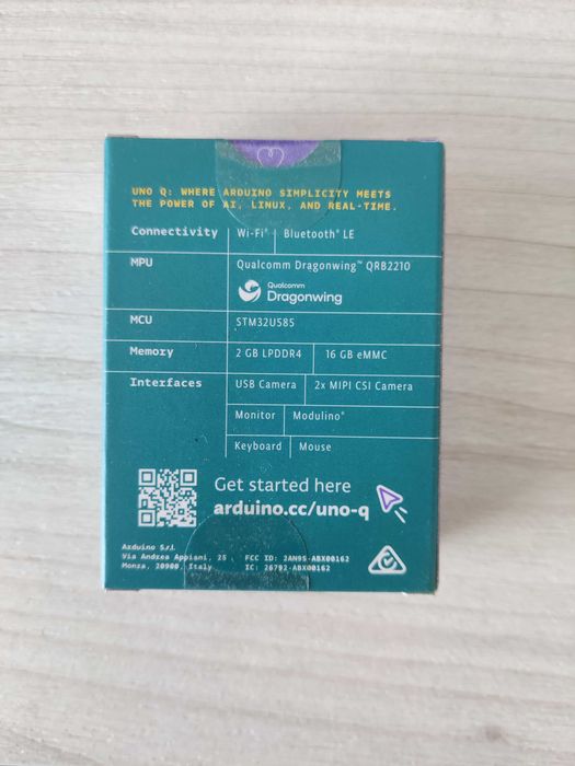 Arduino UNO Q 2GB RAM 16GB eMMC