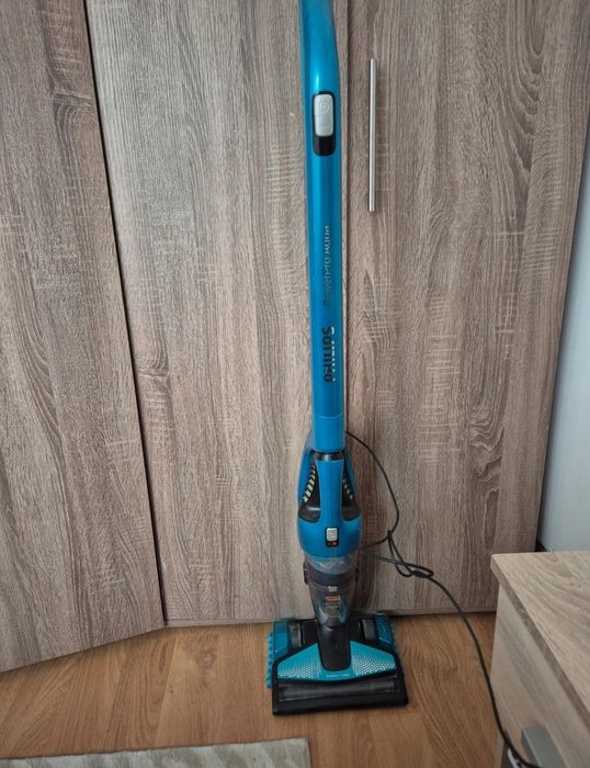 Aspirator vertical Philips Power Aqua