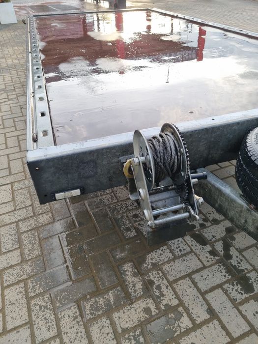 Vand trailer temared