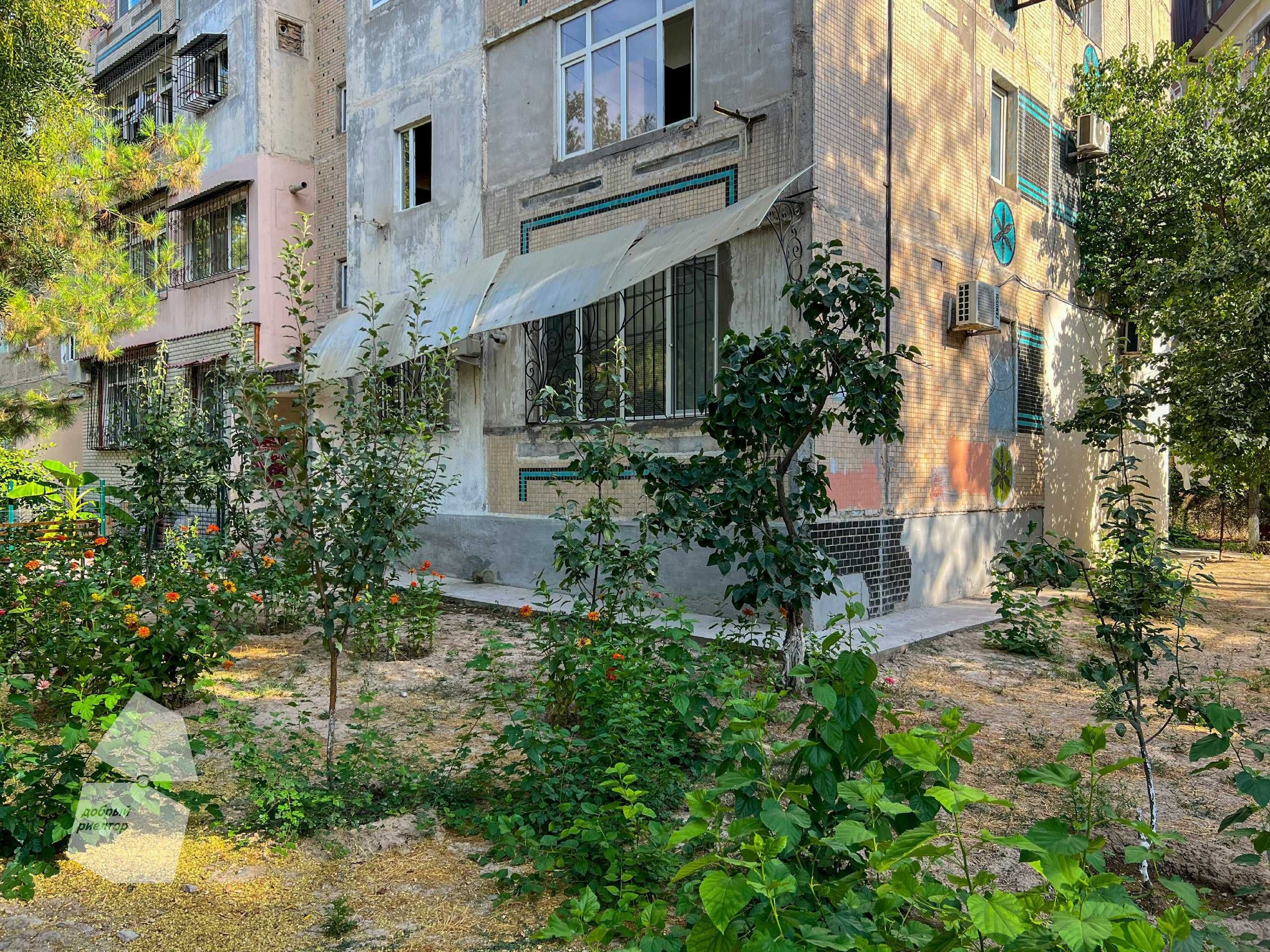 (Добрый) Юнусабад, 4 квартал, 42 м², 1в2/1/4, Белоснежная