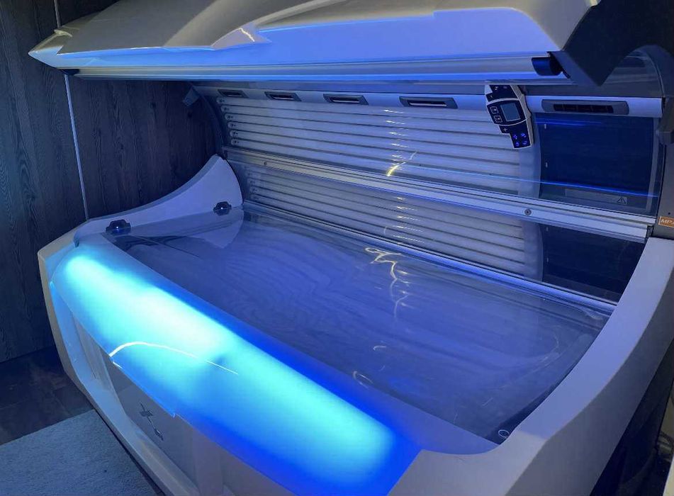 Солариум Luxura X10