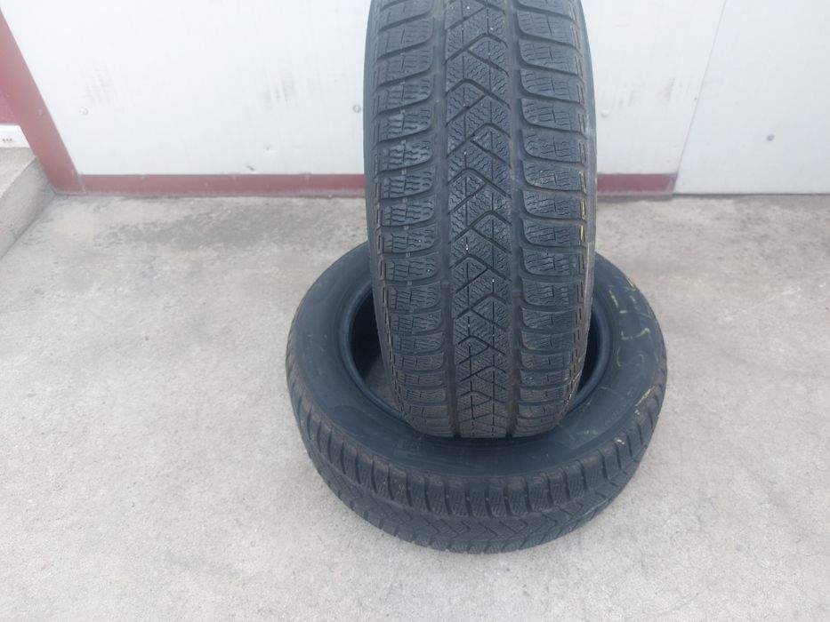 135 lei bucata! Doua anvelope M+S/IARNA 215 55 17 Pirelli! 7 mm