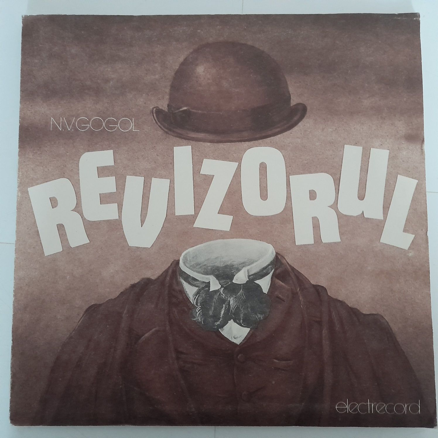 Revizorul vinil dublu