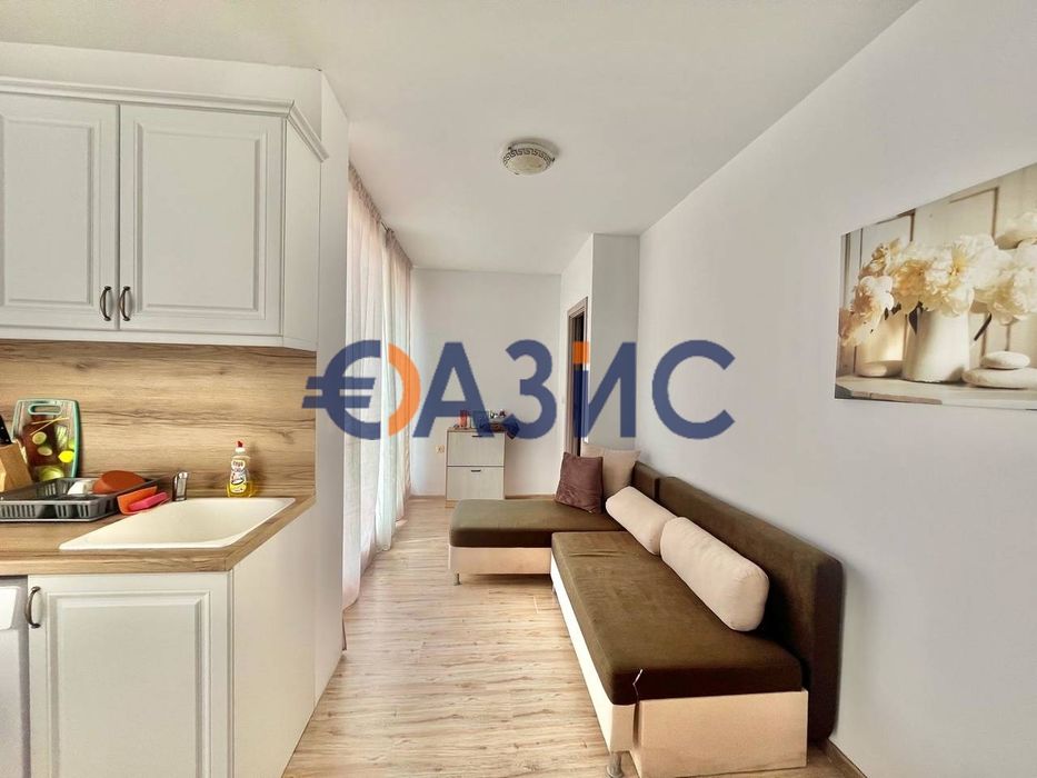 Продава се Двустаен апартамент в к.к. Слънчев бряг - 72 кв.м за 875 €/кв.м - Снимка #4