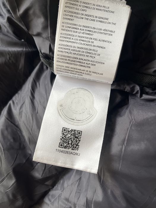 MONCLER : Мъжки елек  размер Л