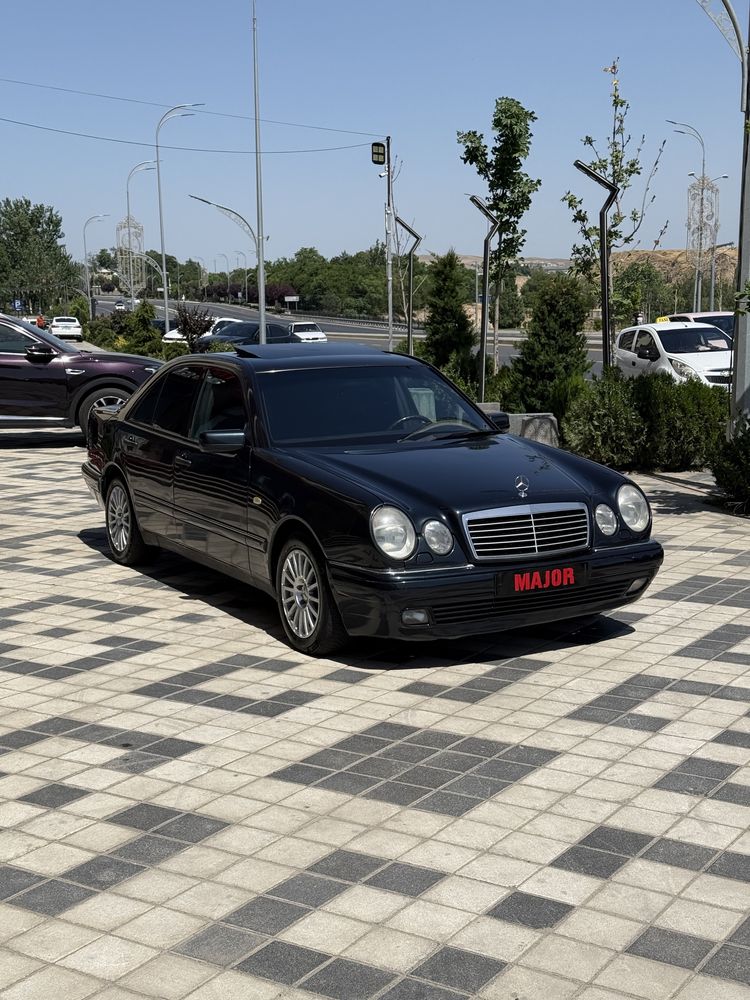 Mercedes w210 E200