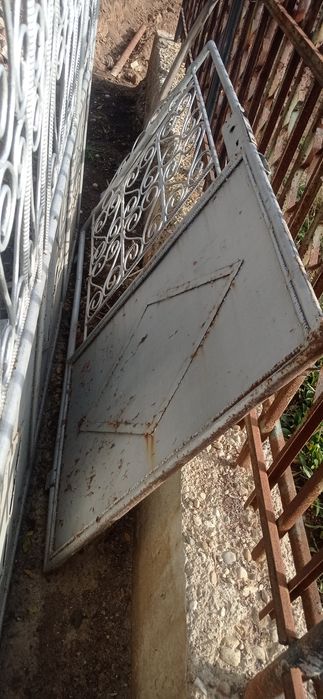 Дворна врата,портална врата