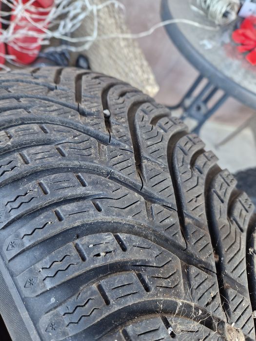 Anvelope iarna 195/60/r15