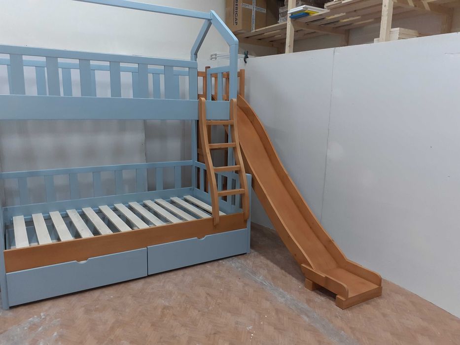 TRANSPORT GRATUIT.Pat etajat cod 3505A