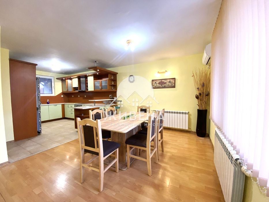 Продавам къща, м-т Евксиноград, РЗП: 362 кв.м