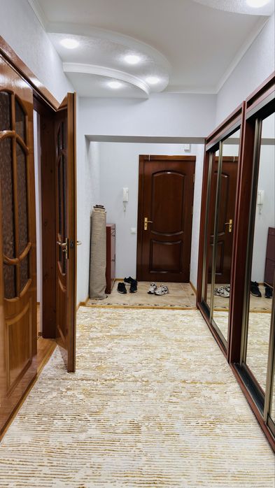 Сдаётся 3-х комнатная квартира в центре города