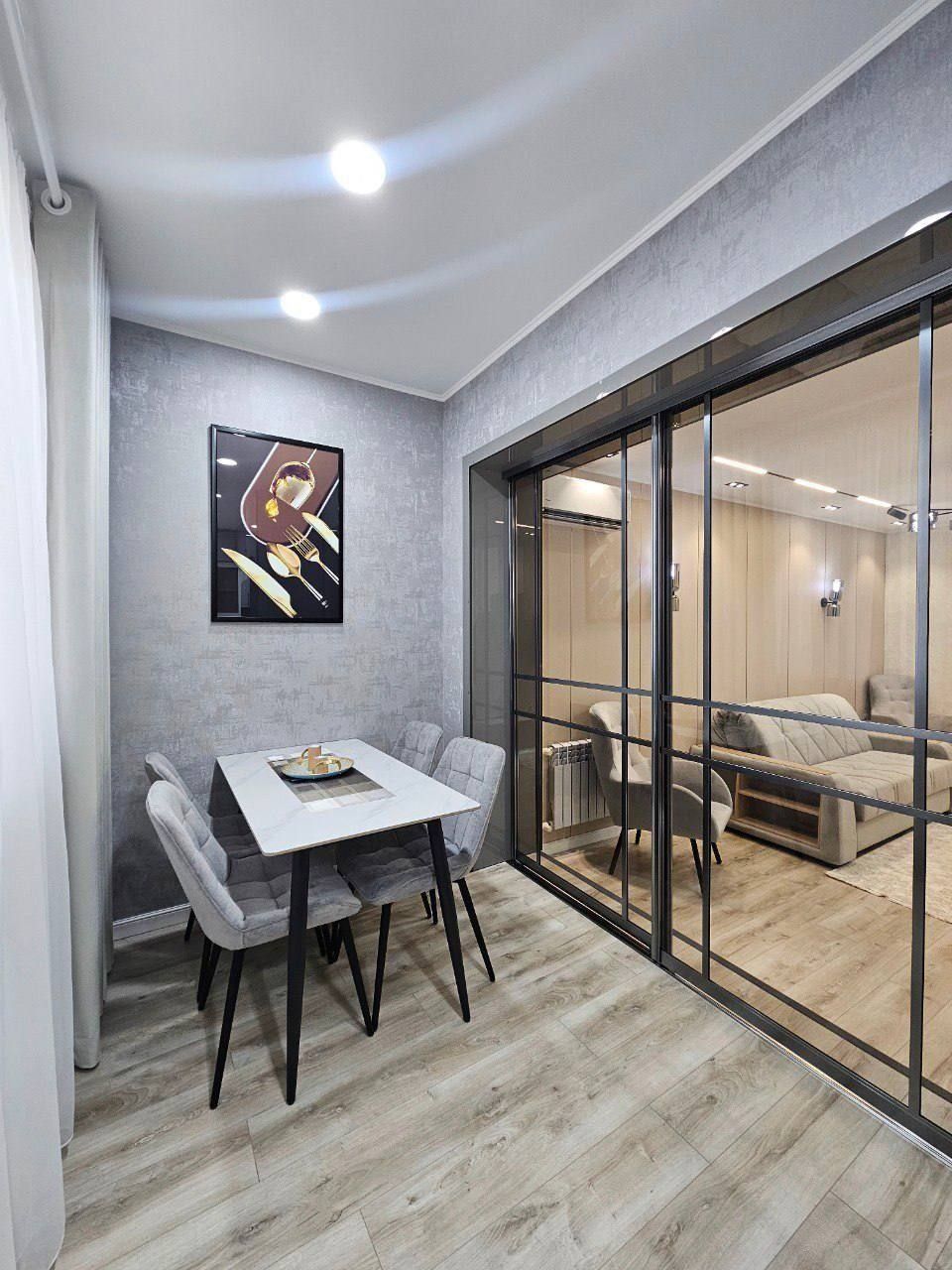 Продается 3х ком квартира на Ц-6, ор-р: рест На Небе, 70 м2