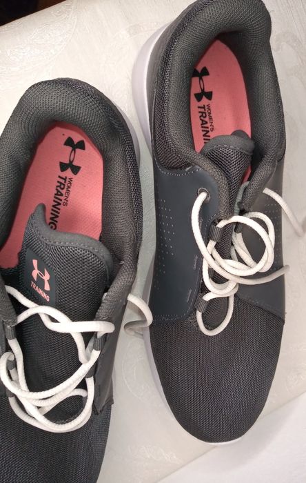adidași UNDER ARMOUR mărimea 41