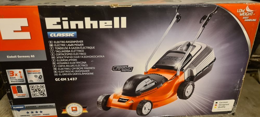 Masina de tuns iarba