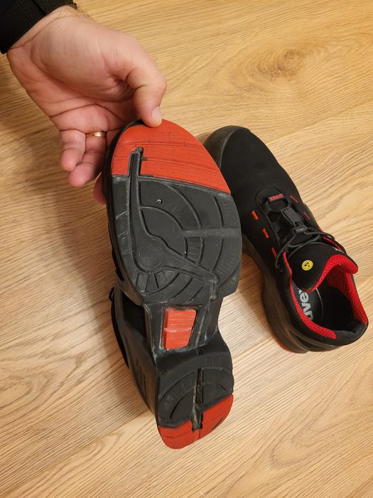 Bocanci Uvex 44 de lucru