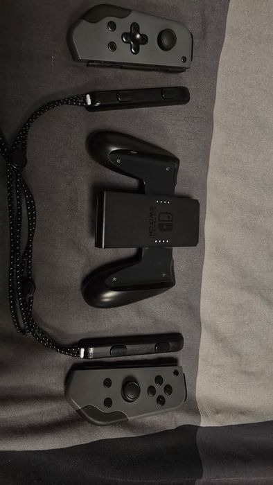 Nintendo switch oled alb simplu cu 4 jocuri