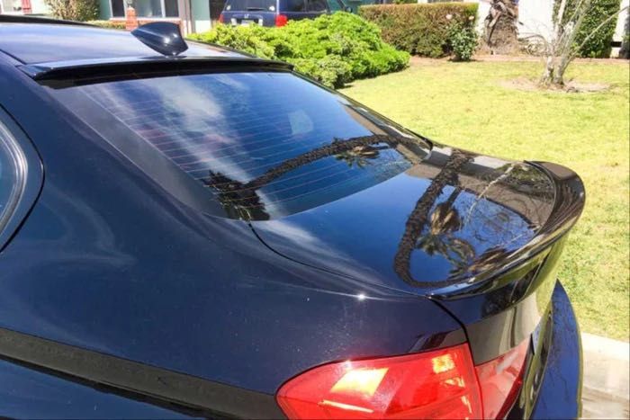 Eleron luneta compatibil cu Bmw Seria 3 F30 sedan negru lucios